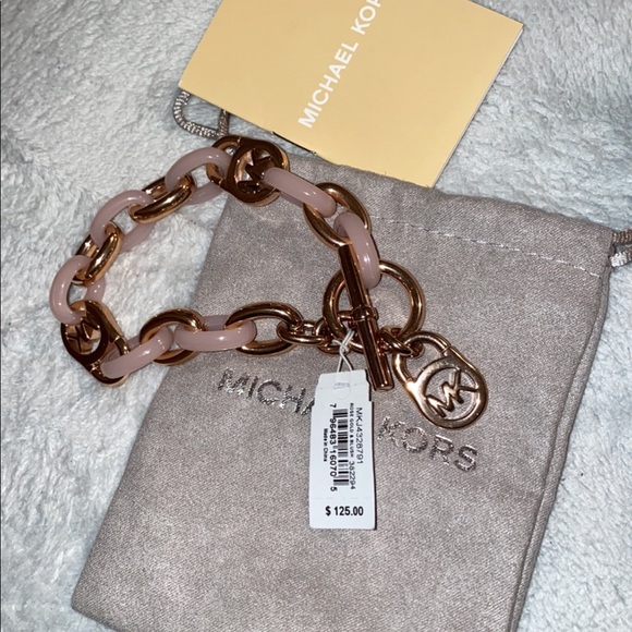 ❤️HP❤️Michael Kors rose gold & blush bracelet.🔥 - Picture 4 of 4